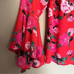 BELLE SKY 🌸 Floral Top Medium